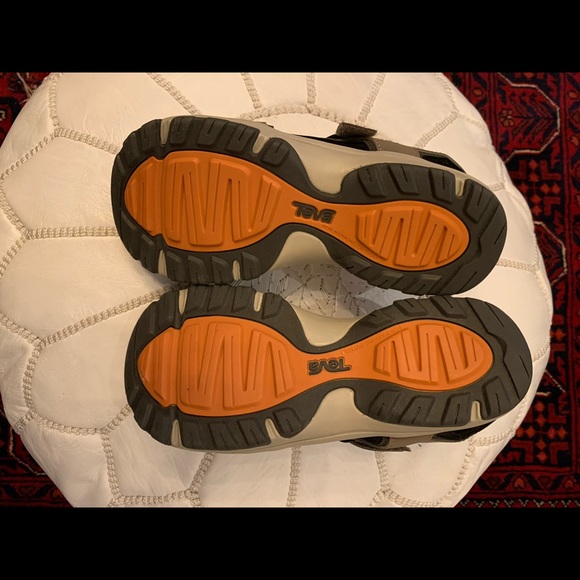 NWT boys Teva sport sandals. Brand new! 😎 - Picture 3 of 4